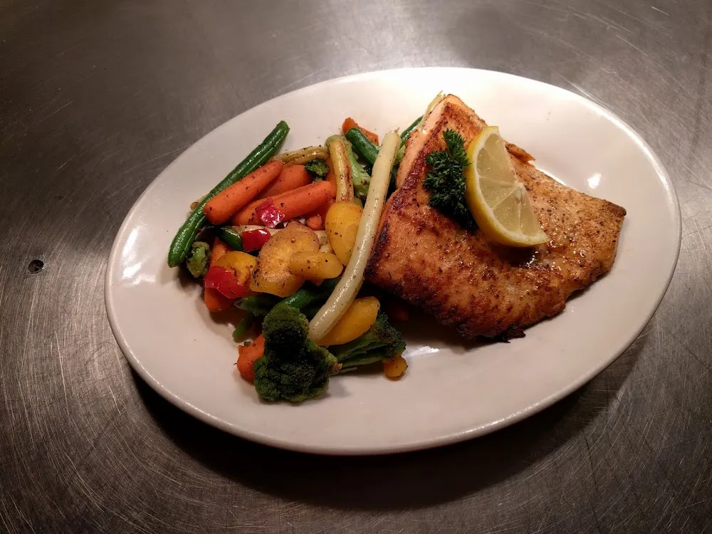 Baked Salmon & Grilled Veggies