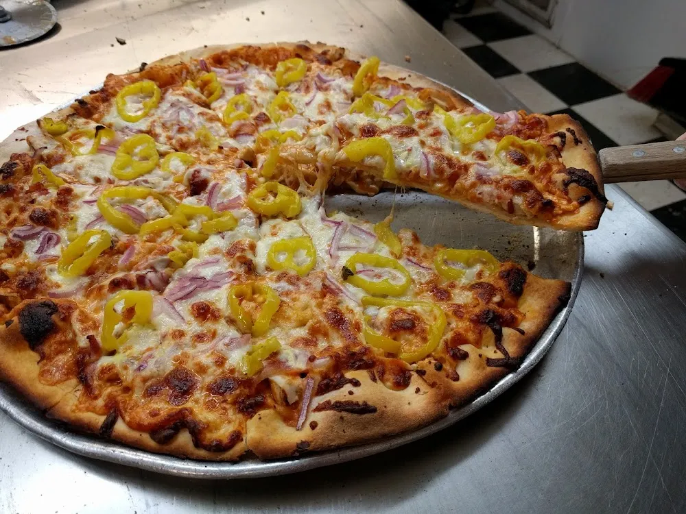 Pizza w Sausage Sweet Peppers & Red Onion